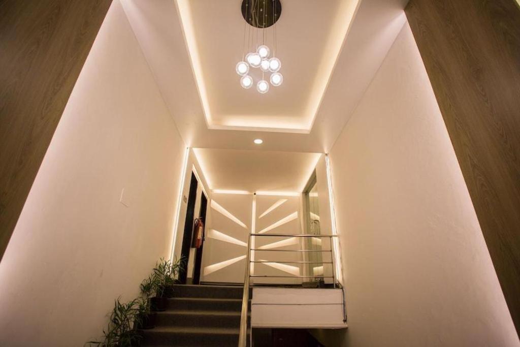 Hotel Tropical Daisy Dhaka Exterior foto