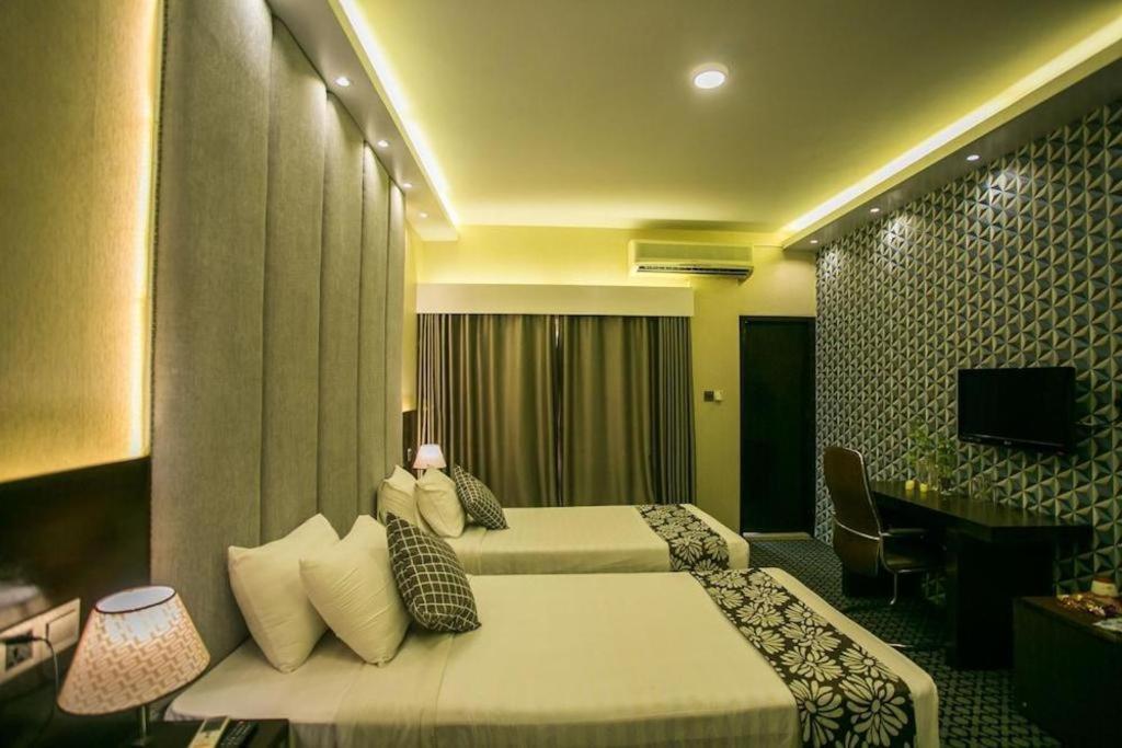 Hotel Tropical Daisy Dhaka Exterior foto