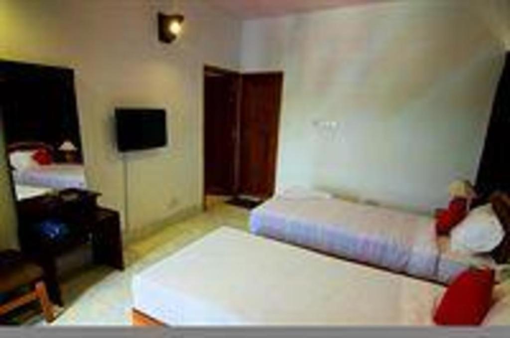 Hotel Tropical Daisy Dhaka Exterior foto