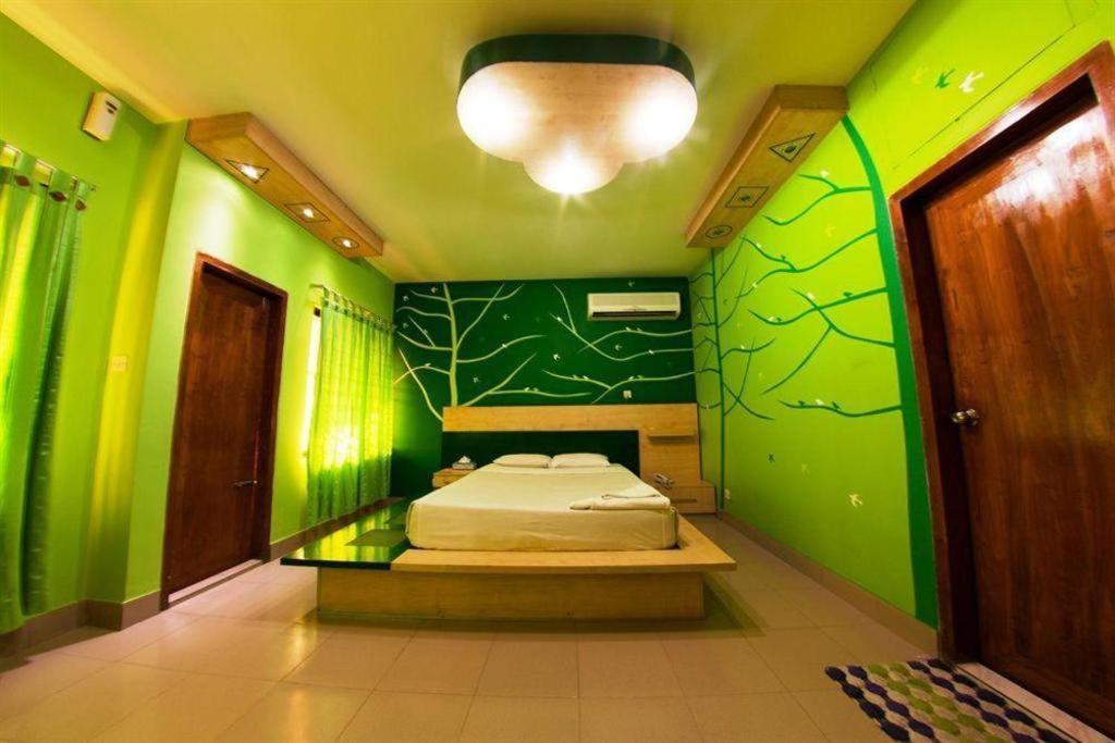 Hotel Tropical Daisy Dhaka Exterior foto