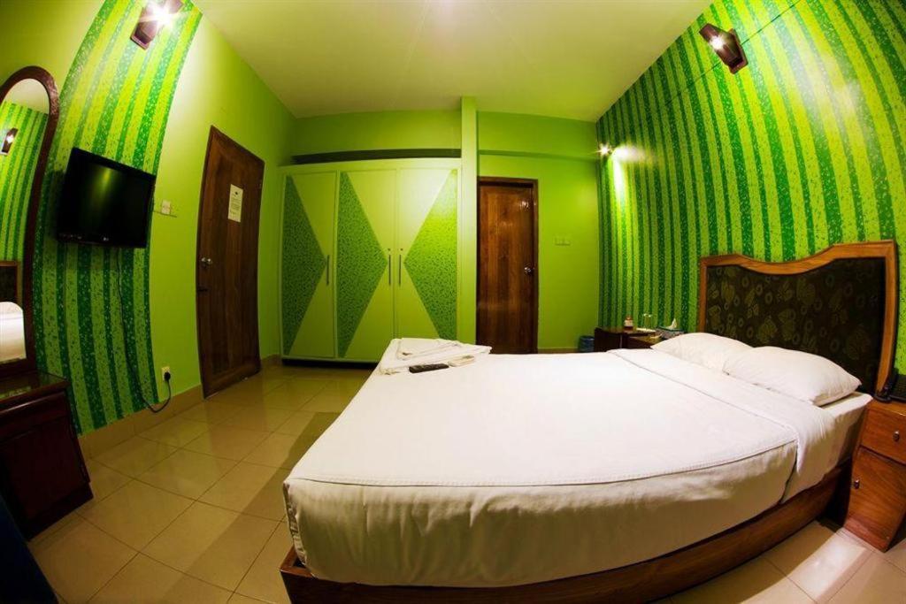Hotel Tropical Daisy Dhaka Exterior foto