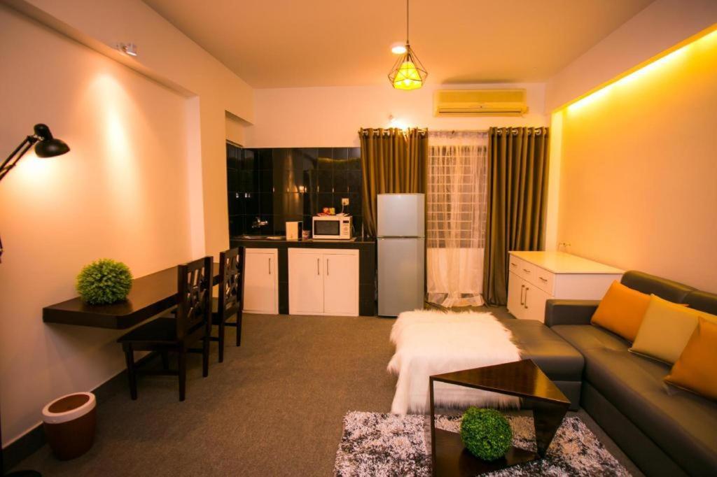 Hotel Tropical Daisy Dhaka Exterior foto