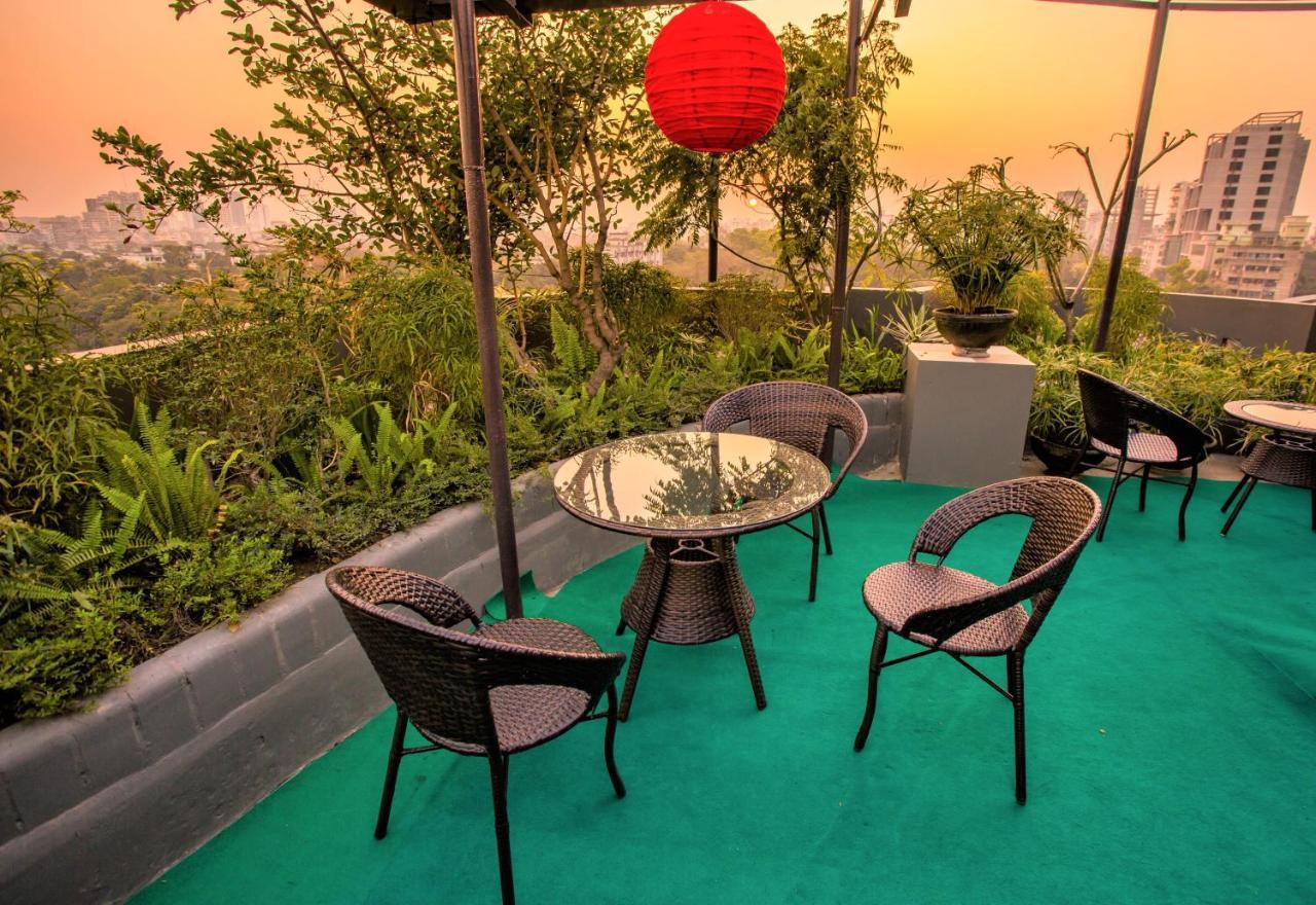 Hotel Tropical Daisy Dhaka Exterior foto